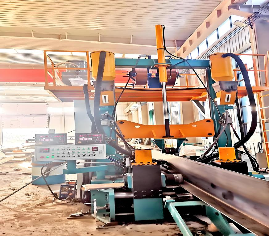 Компания LINXI ZHONGSHENG STEEL CONSTRUCTION CO.,LTD.объясняет процесс изготовления стальных компонентов.